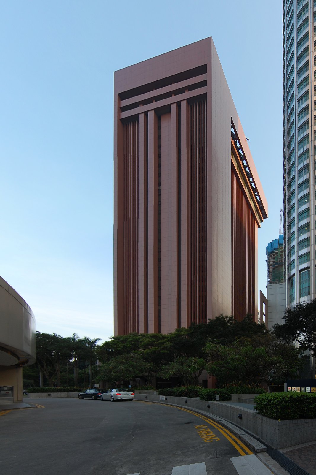 The Monetary Authority of Singapore building on Shenton Way.